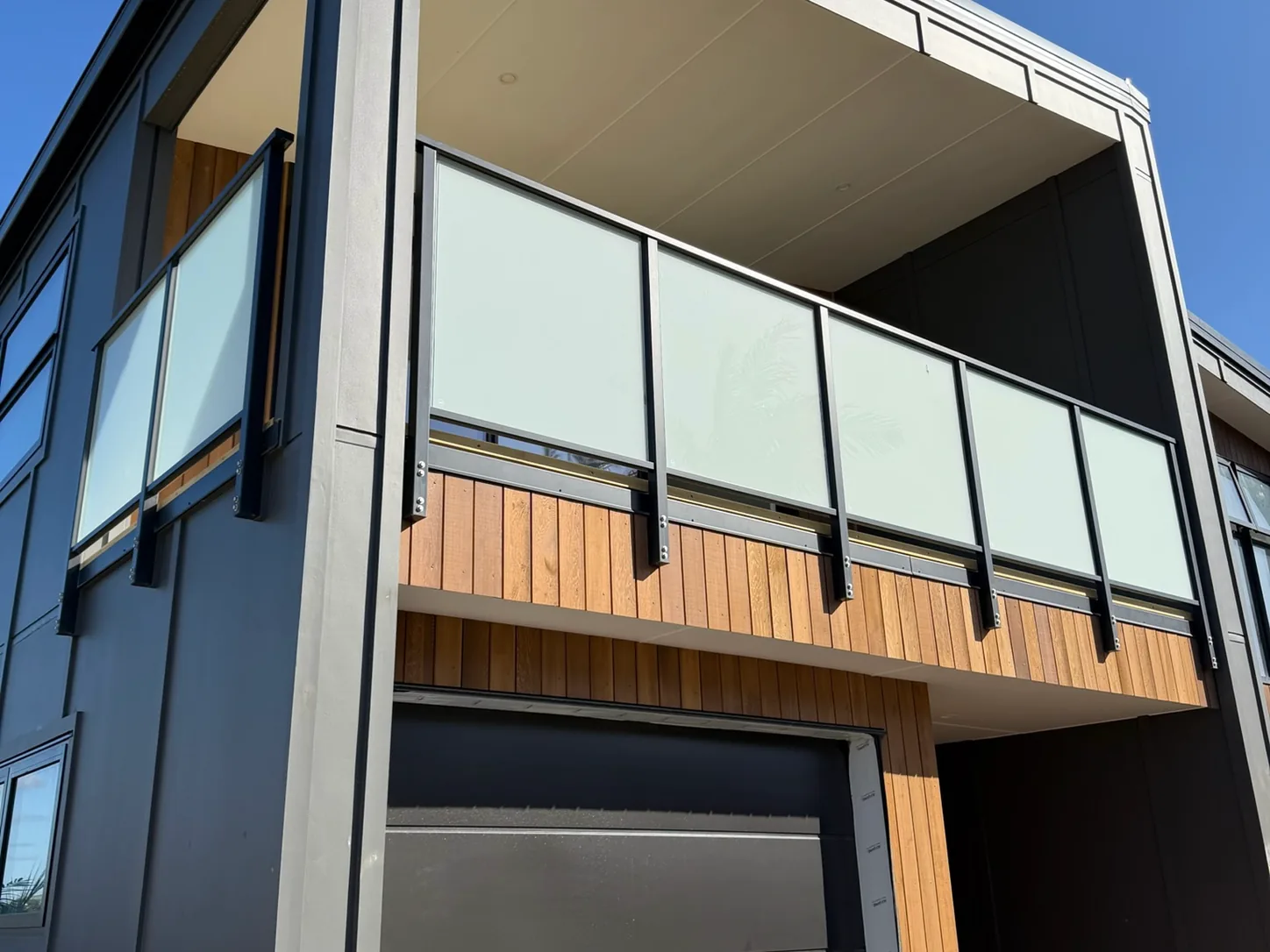 frameless glass balustrades tauranga deck installation nz building code f4