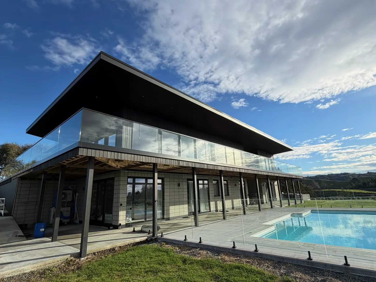 frameless glass pool fencing tauranga nzs 8500 compliant installation
